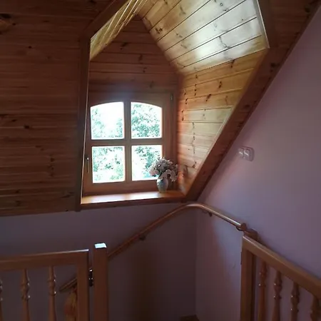 Bottyahat Ferienhaus Rezi