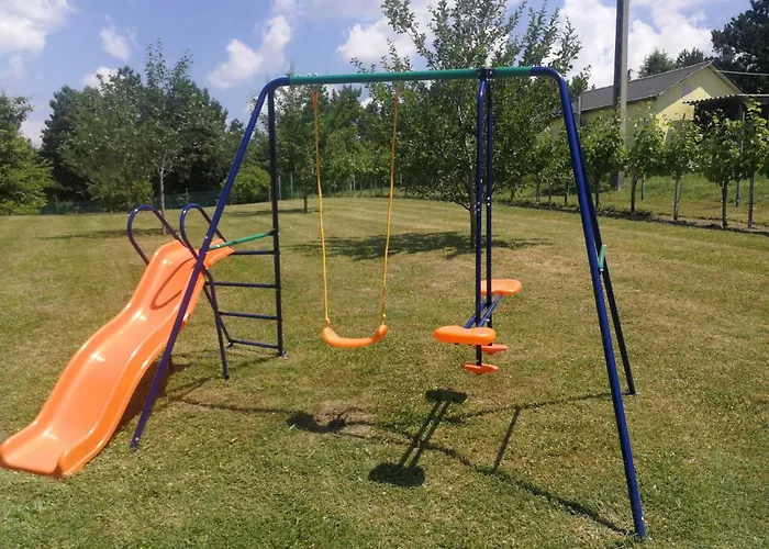 Bottyahat Ferienhaus Rezi