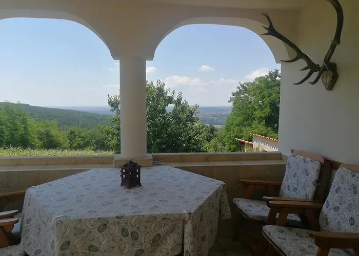 Ferienhaus Bottyahat